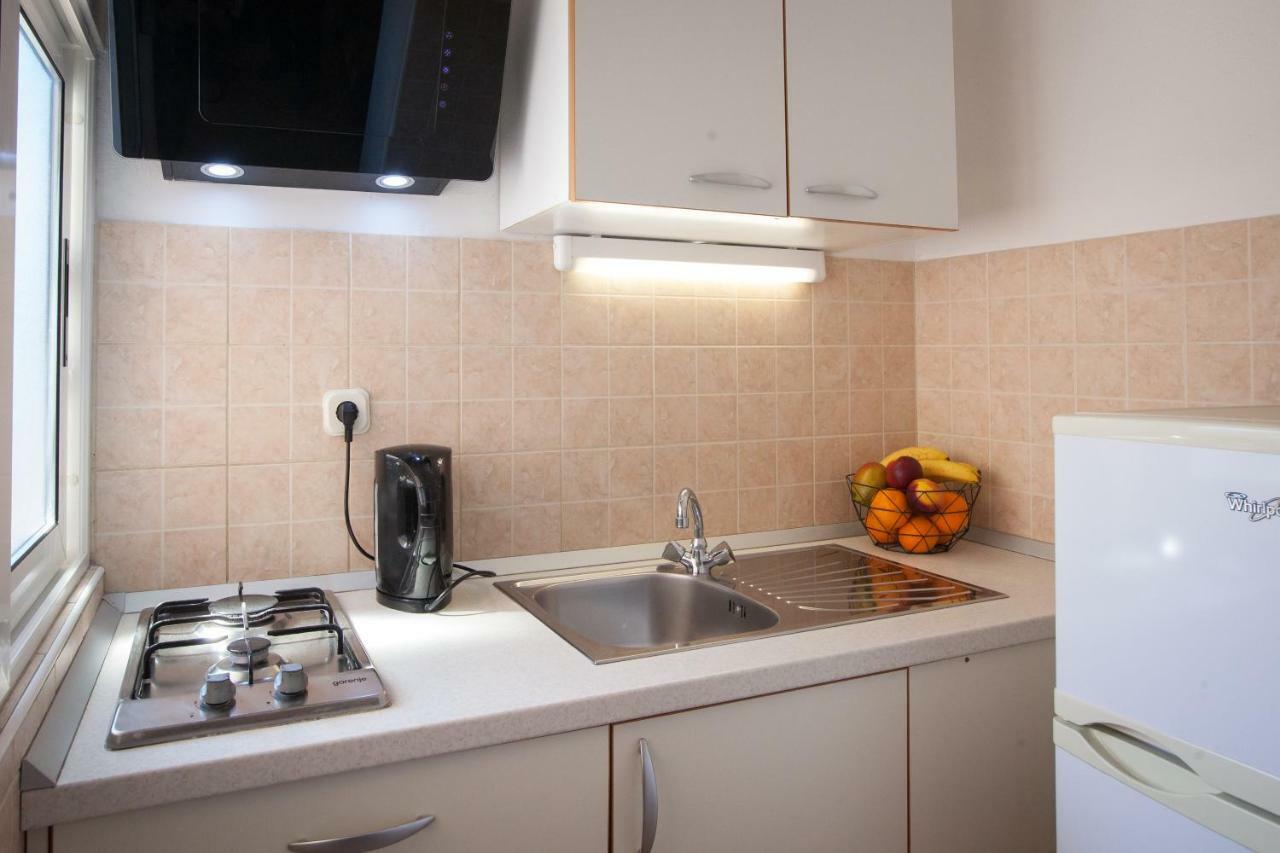 Vila Nela Tučepi Buitenkant foto